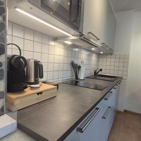 Apartment 1 Mit Terrasse Und Pkw-Stellplatz Леверкузен Экстерьер фото