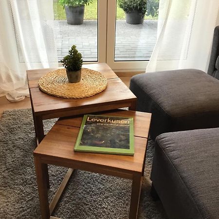 Apartment 1 Mit Terrasse Und Pkw-Stellplatz Леверкузен Экстерьер фото