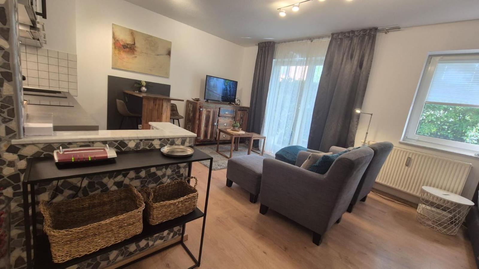 Apartment 1 Mit Terrasse Und Pkw-Stellplatz Леверкузен Экстерьер фото