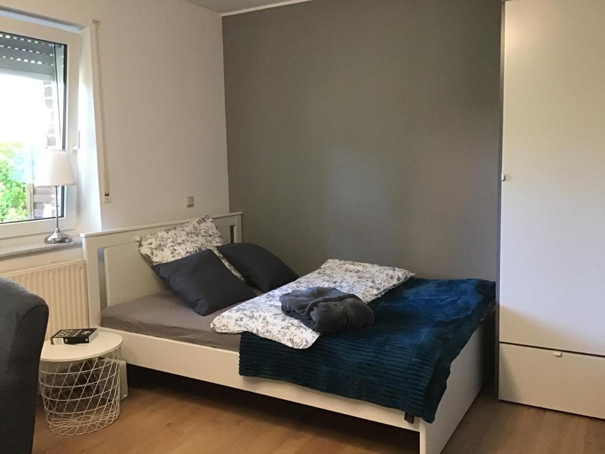 Apartment 1 Mit Terrasse Und Pkw-Stellplatz Леверкузен Экстерьер фото